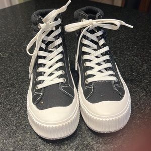 GiGi Hadid Platform HighTop size 8